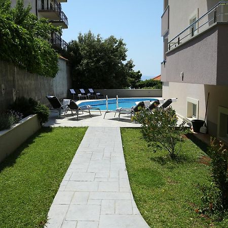 Apartments Nemira Exclusive Омиш Экстерьер фото