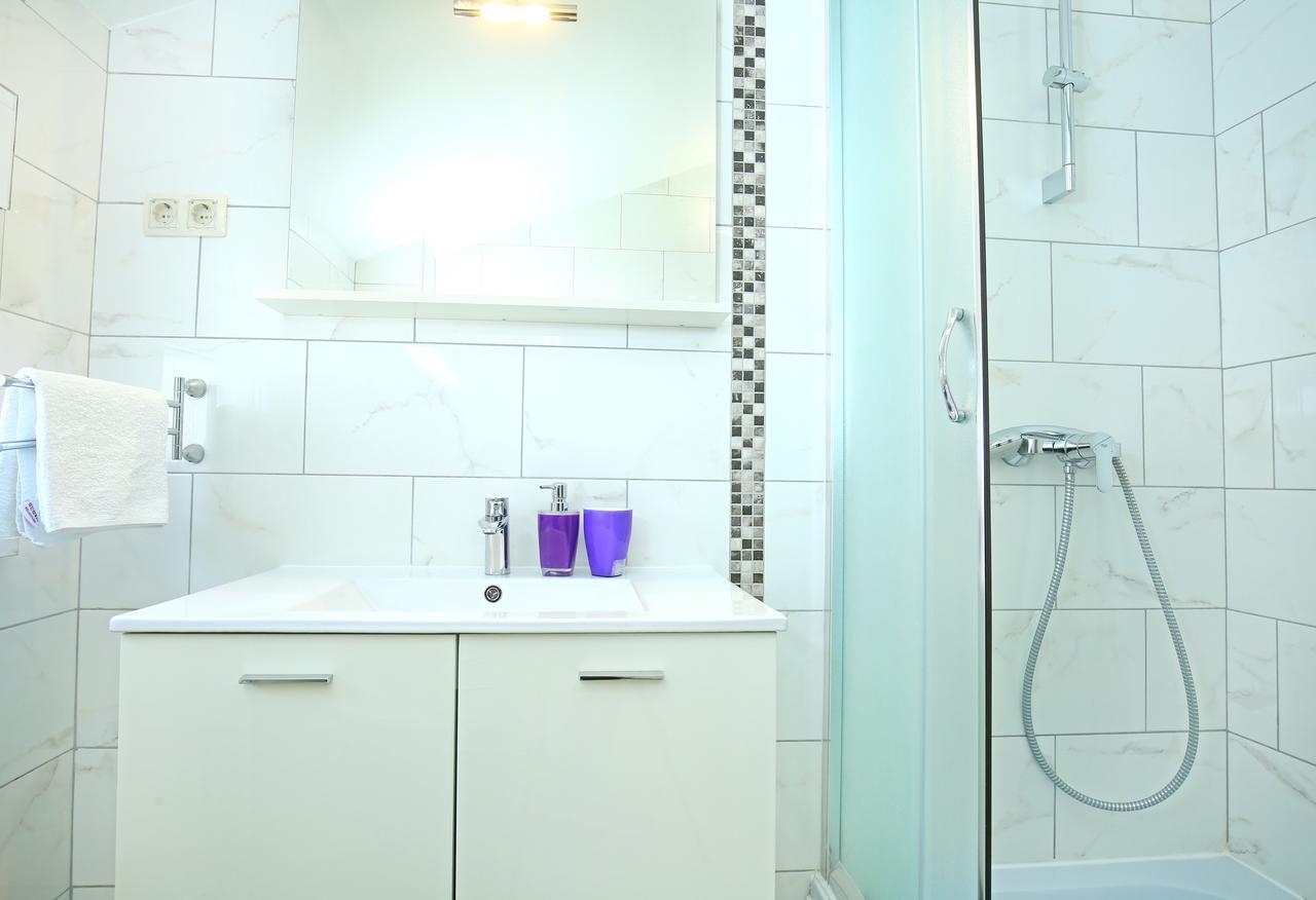 Apartments Nemira Exclusive Омиш Экстерьер фото