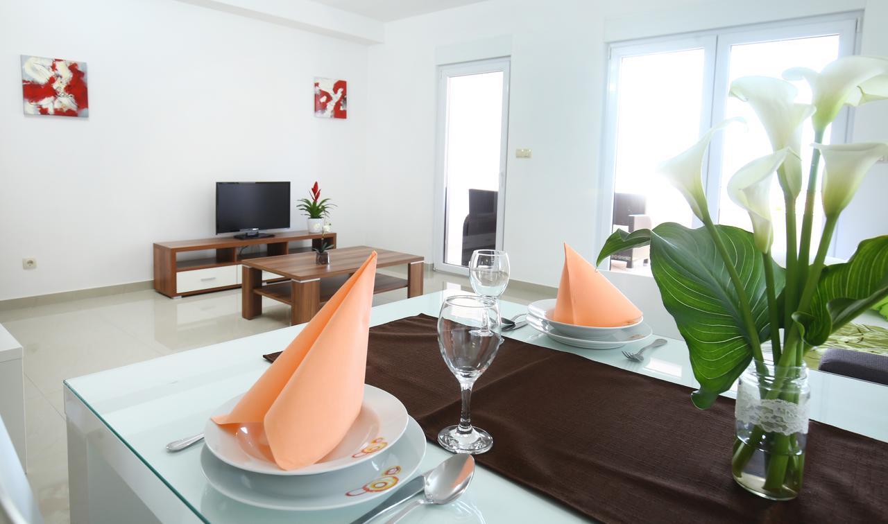 Apartments Nemira Exclusive Омиш Экстерьер фото