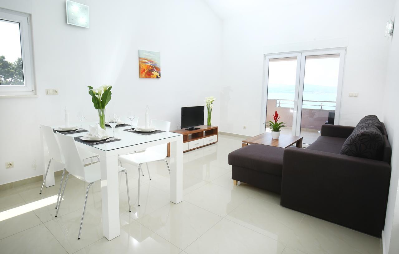 Apartments Nemira Exclusive Омиш Экстерьер фото